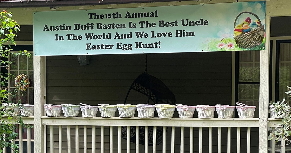 Austin is the 'best uncle' sign
